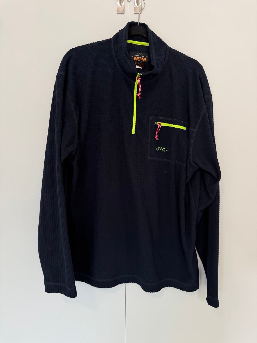 ORVIS Men’s Trout Bum 1/4 Zip Pullover Waffle Grid Fleece in Black Item #4L62